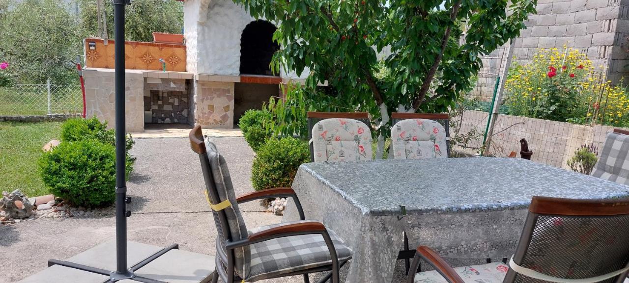 Apartman Sanja Kampor エクステリア 写真