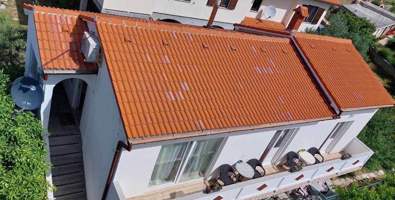 Apartman Sanja Kampor エクステリア 写真