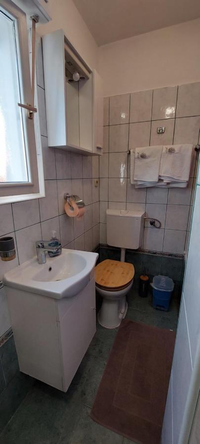 Apartman Sanja Kampor エクステリア 写真
