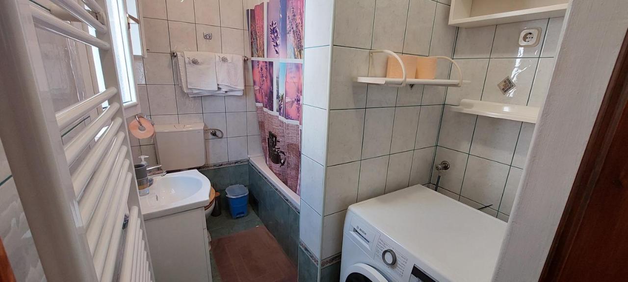 Apartman Sanja Kampor エクステリア 写真