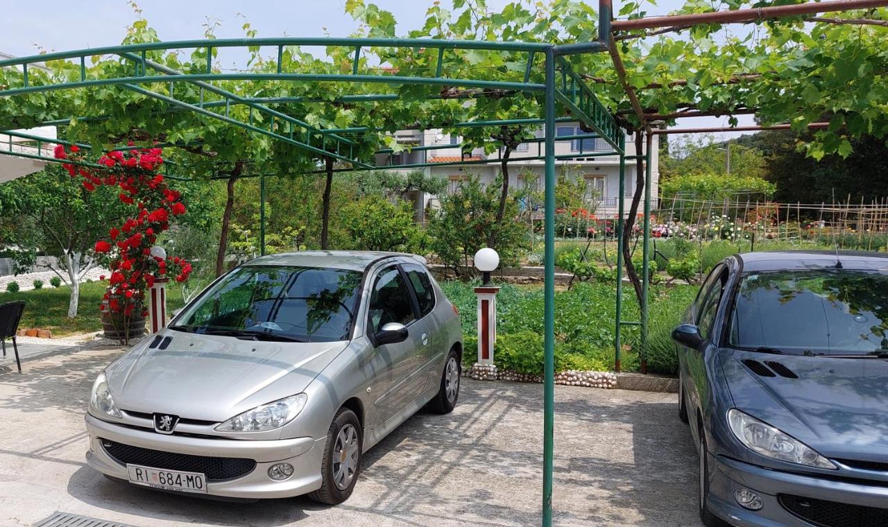Apartman Sanja Kampor エクステリア 写真
